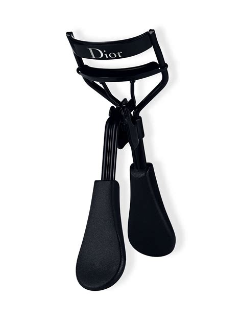 dior lash curler.